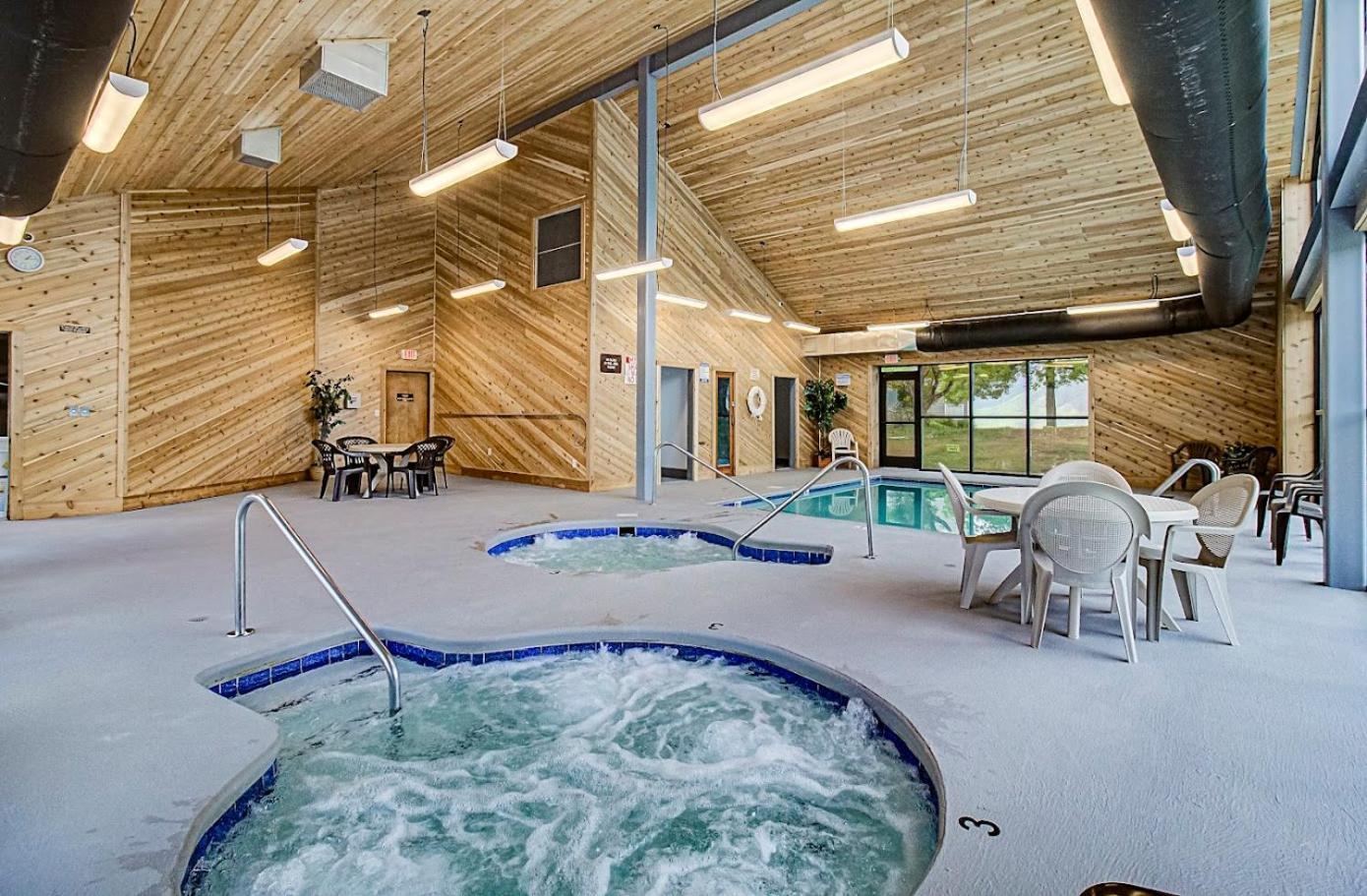 Mountain Villa Magnificent Views - 2 Pools, Fireplace & Hot Tub Gatlinburg Exterior photo